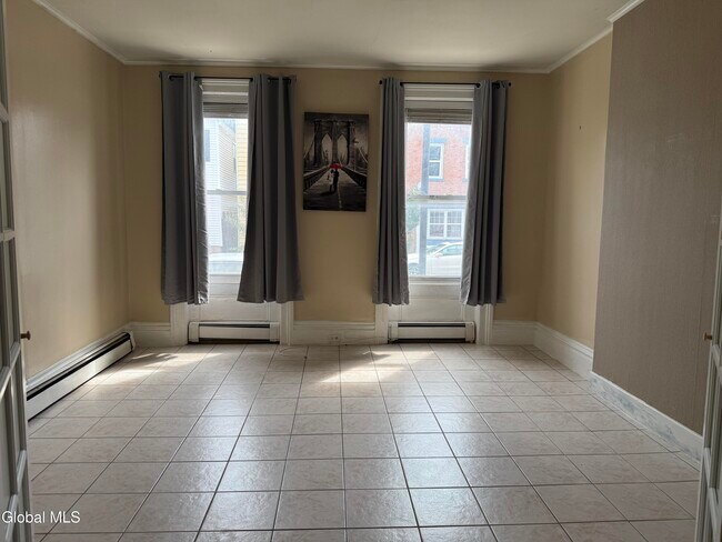 Photo - 403 2nd St Unit 1
