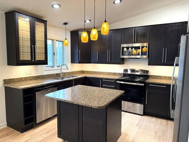 Photo - Contemporary 3-Bed House in Fort Mill SC