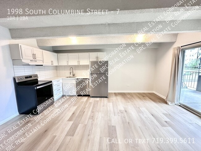 Building Photo - 1998 S Columbine St Unit 7