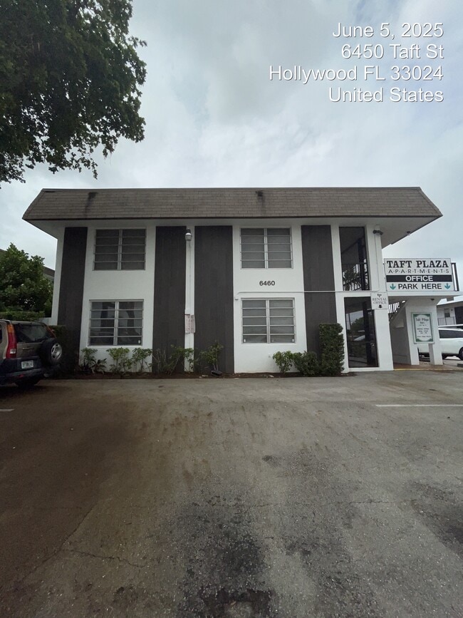 Taft Plaza Apartments - Taft Plaza Apartments