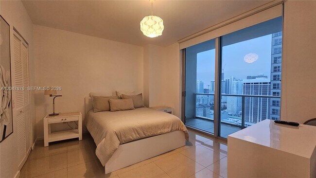 Photo - 300 S Biscayne Blvd Unit T-2905