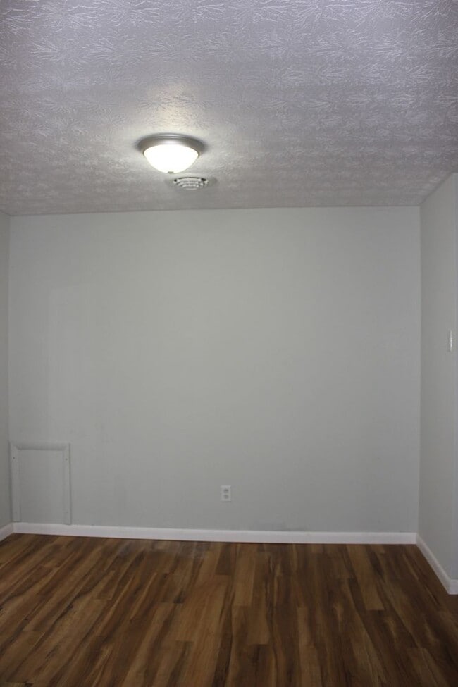 Photo - Newly Renovated Apartment for Rent