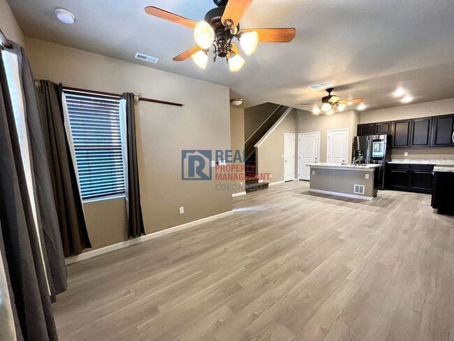 Photo - 5321 Mountain Vista Hts