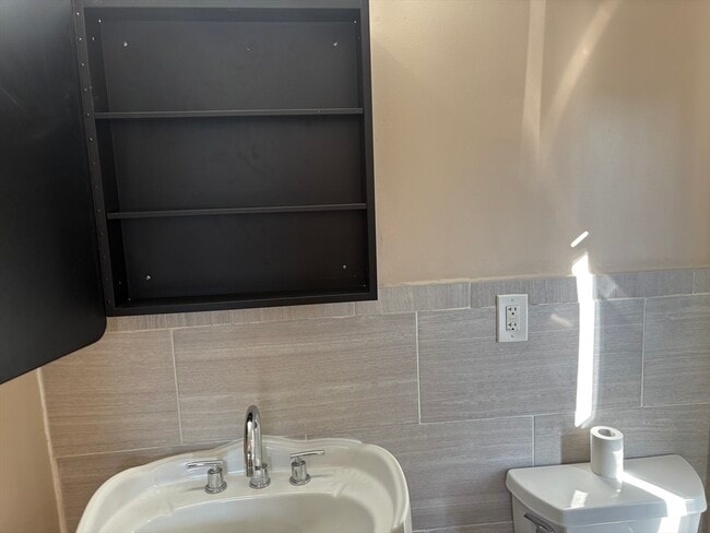 Photo - 14 School St Unit 2