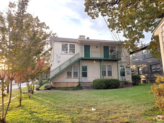 Building Photo - 209 W Phillips St Rental