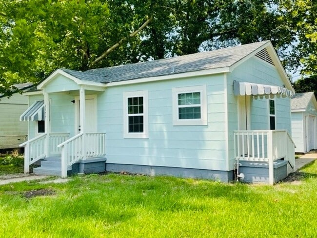 Photo - 3577 Mission Dr