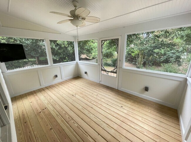 Photo - Elegant 4 Bedroom Home in Heart of Cary