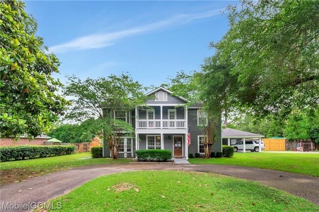 REGENCY PARK - REGENCY PARK House