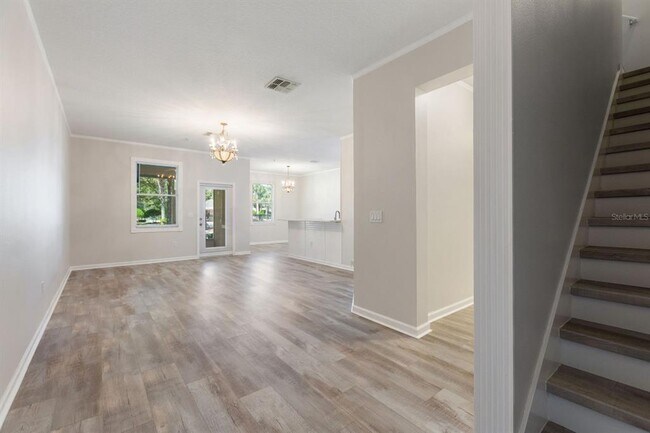 Photo - 1220 Priory Cir