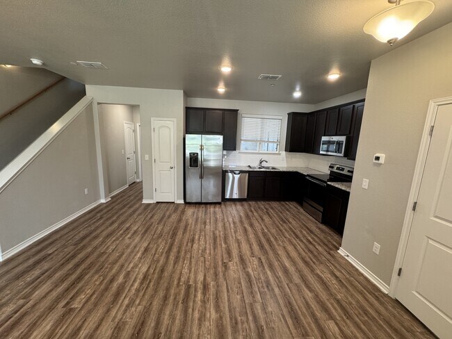 Photo - 724 Westfield Blvd