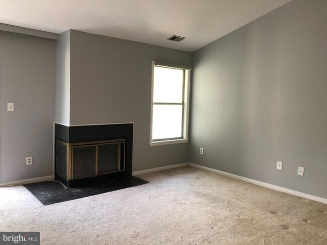 Photo - 119 Acadia Ct Unit 12