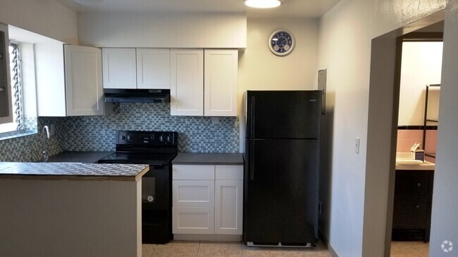 Building Photo - 619 NE 7th St Unit 1Bedroom Rental