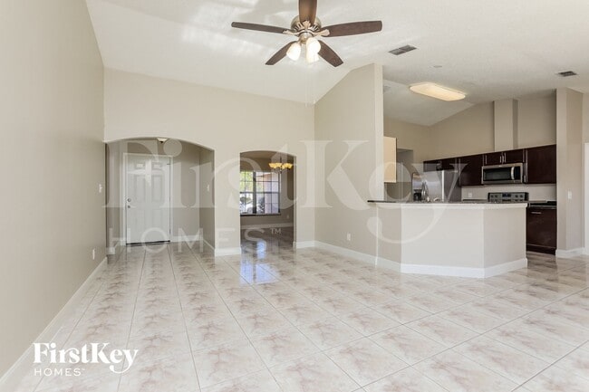 Photo - 2778 Muscatello St