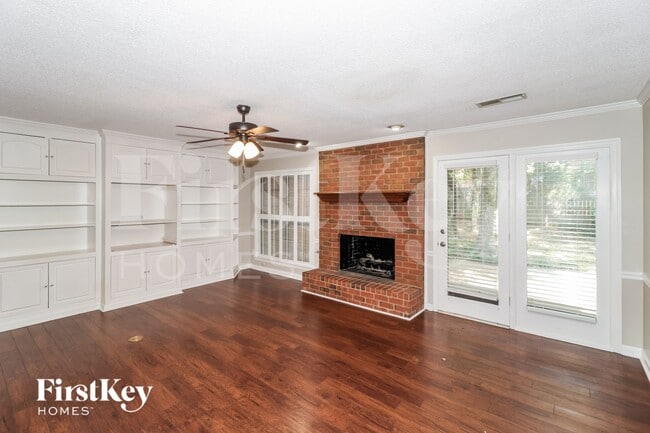 Photo - 8410 Walnut Tree Dr