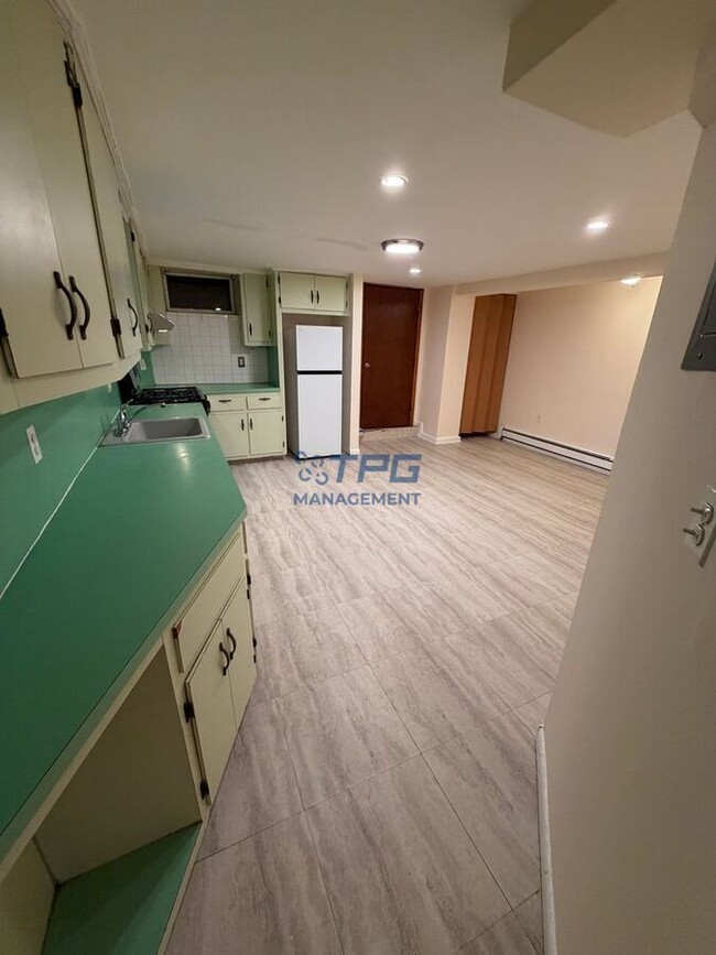 Photo - 565-567 North 4th Street-Basement Unidad Basement