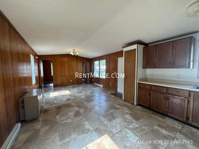 Photo - 8 Goodwin Lp