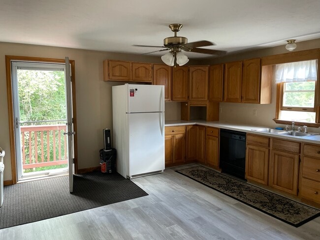 22 Tainter Hill Rd Unit A