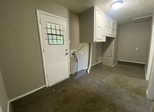 Photo - 5 bedroom house ready for move-in!