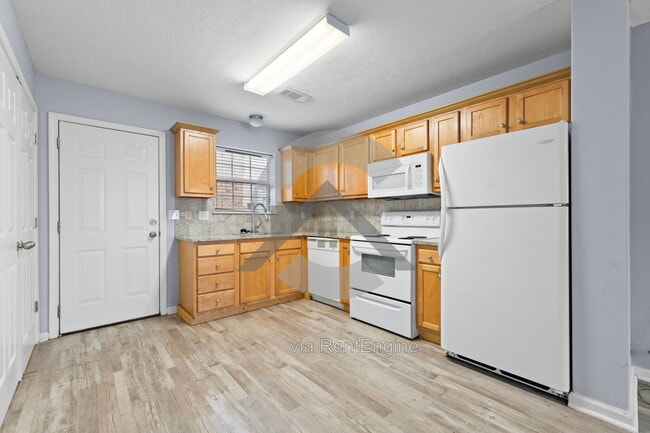 Photo - 2022 Erbach St