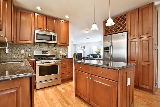 Building Photo - 11 Silvey Pl Unit #1