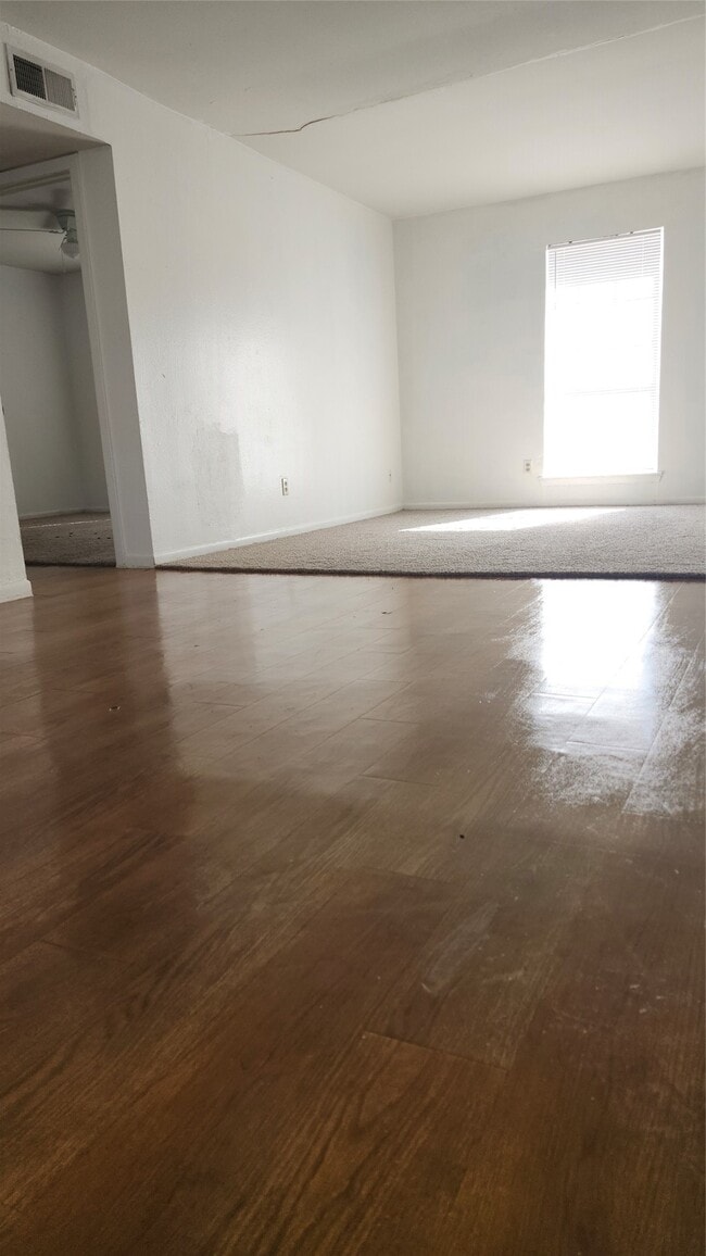 Photo - 105 Avondale St Unidad 16