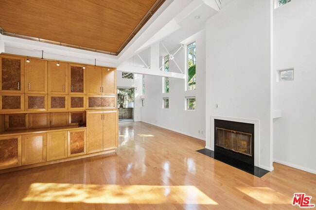 Photo - 1011 Pacific St Unidad 1