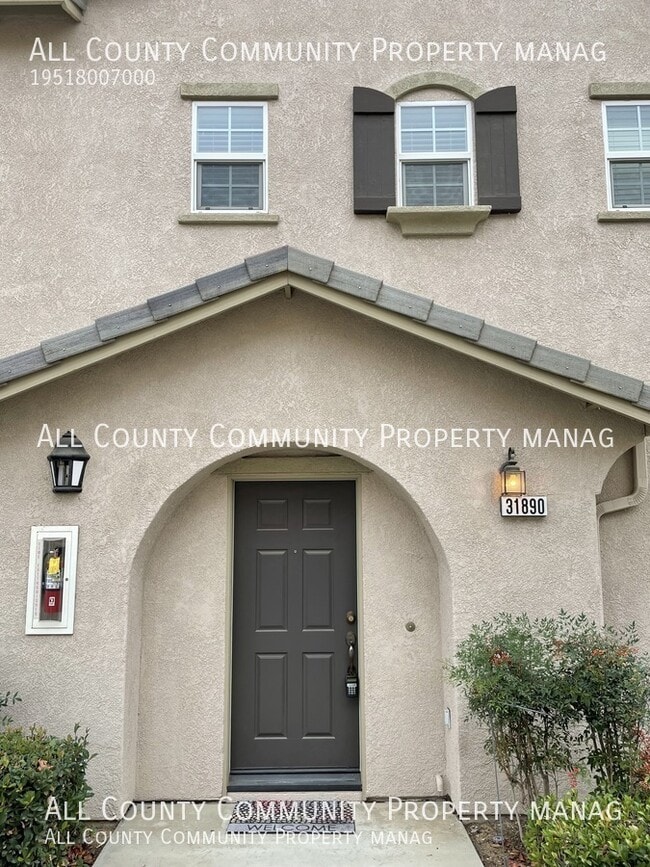 Photo - 31890 Delfina Way