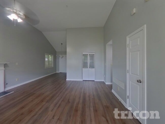 Photo - 350 Jamaica Cove SW