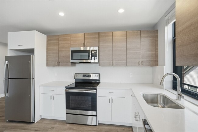 Photo - 632 Centre St Unit 304
