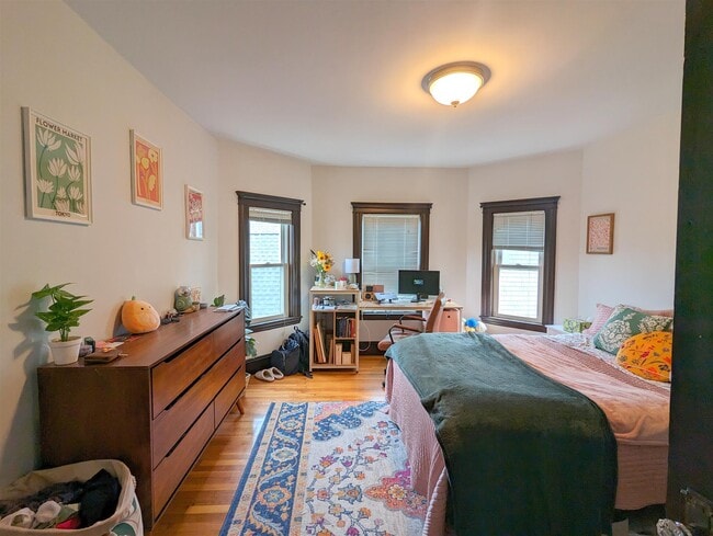 Photo - 92 Powder House Blvd Unidad 1