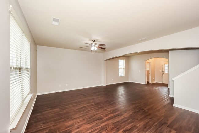 Photo - 252 Bandelier Cir