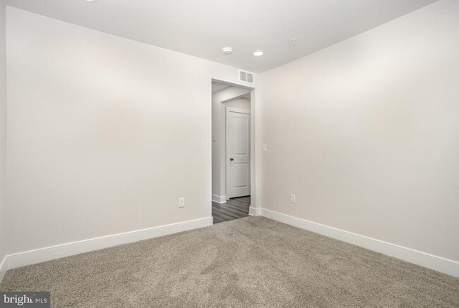 Photo - 3119 Herr St