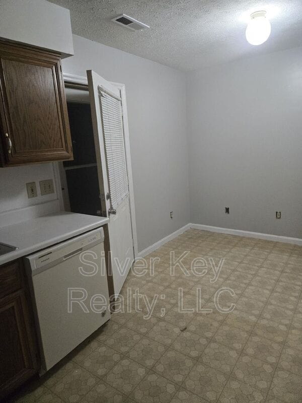 Photo - 408-410 Oklahoma St