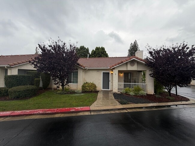 Building Photo - Available Soon! Fully Rehab!