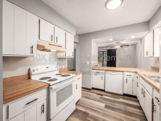 Photo - 8235 Goldsmith Dr