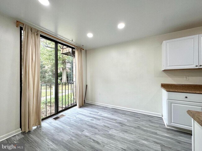 Photo - 8119 Inverness Ridge Rd