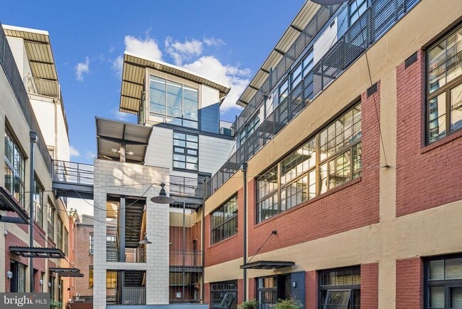 Building Photo - 2125 14th St NW Unit 315W