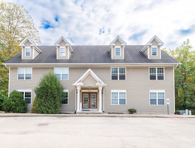 Building Photo - Beautiful 2BR/2BA Luxury Condo