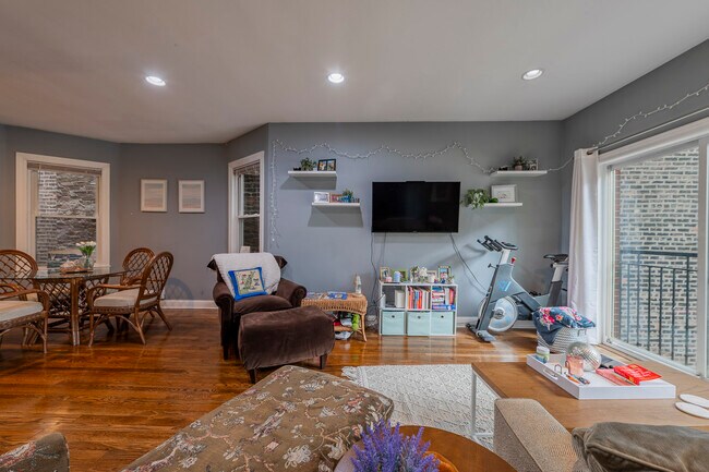 Photo - 2127 N Clark St Unit 2