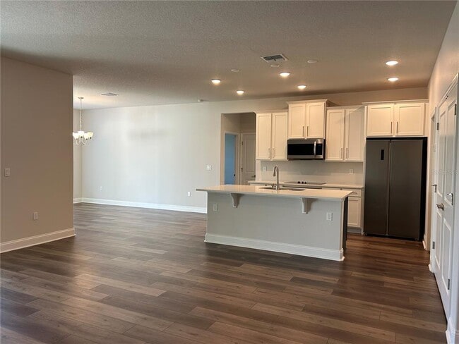 Photo - 20 Whittlesey Ln