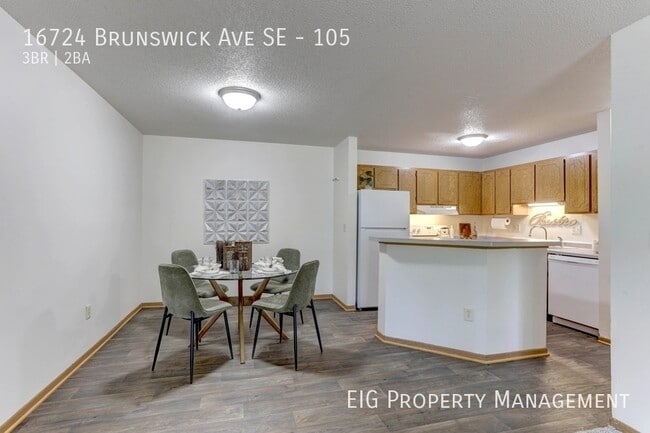 Photo - 16724 Brunswick Ave SE Unit 105