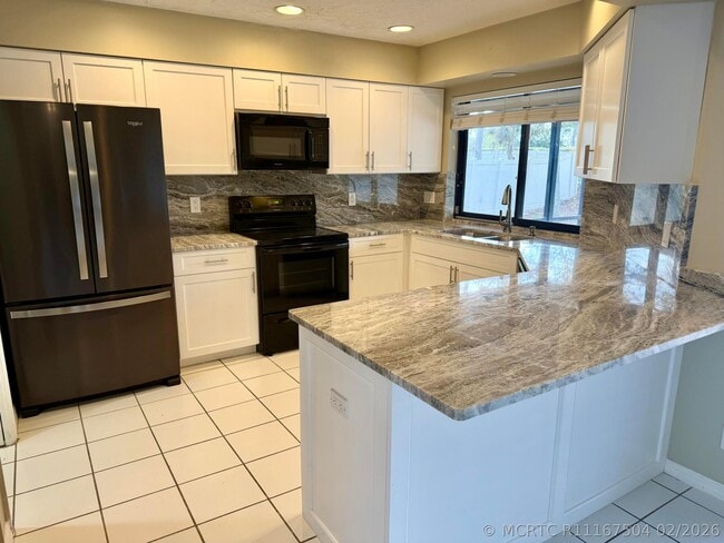 Photo - 13427 Kingsbury Dr