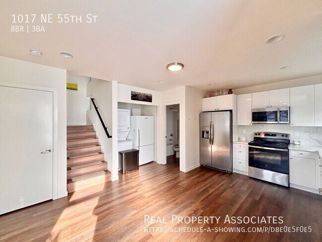 Photo - 1017 NE 55th St