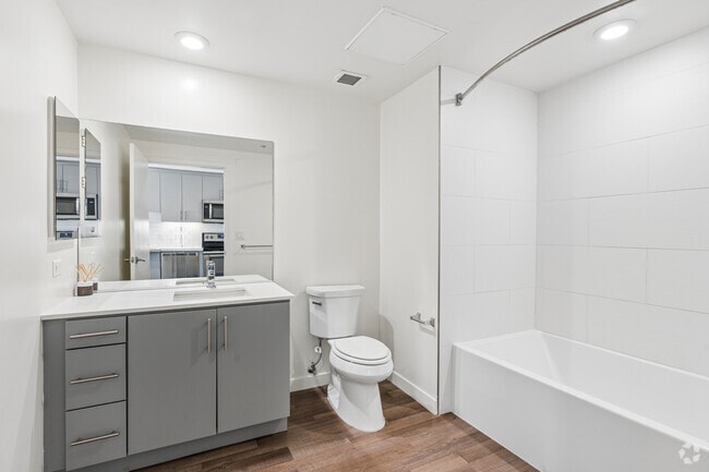 A1 Studio - 563SF - Bathroom