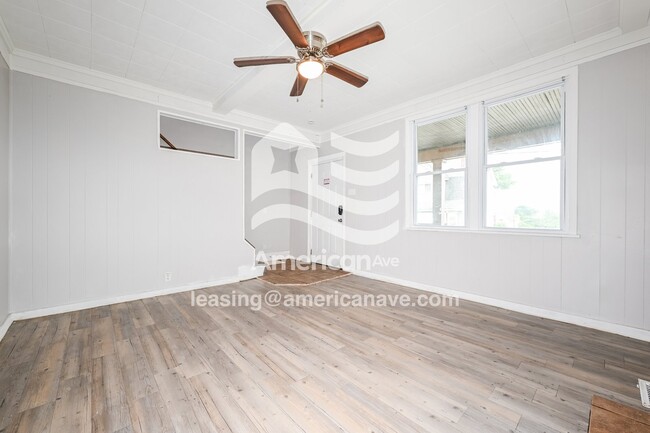 Photo - 1403 Meadow St