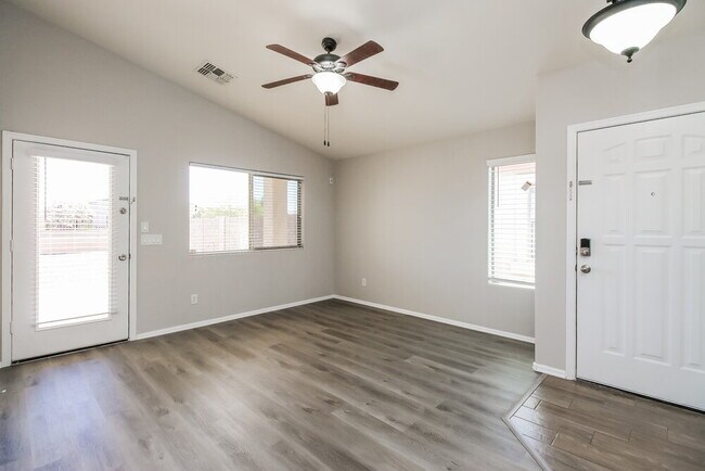 Photo - 35671 N Mirandesa Dr