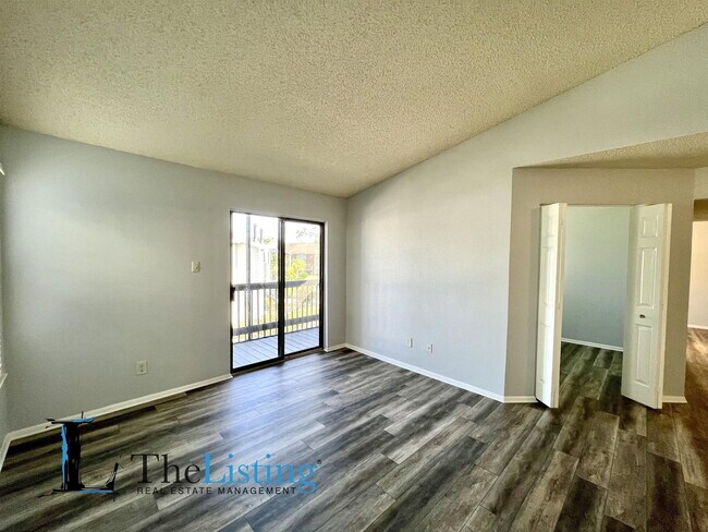 Photo - 3732 Idlebrook Cir Unit 208 1