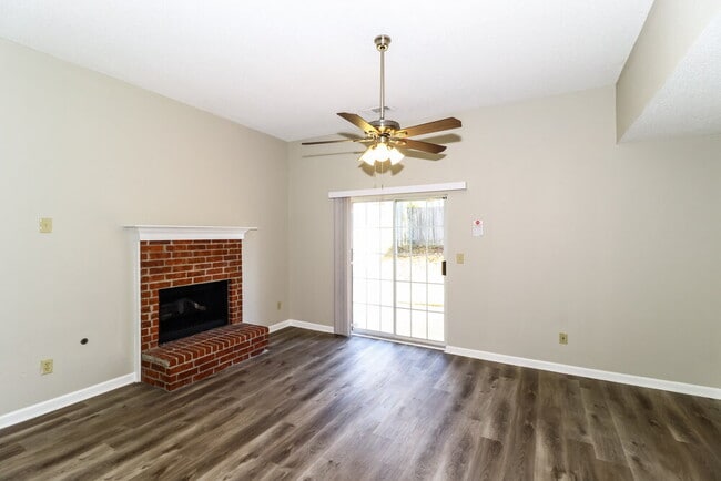Photo - 1024 Scofield Dr