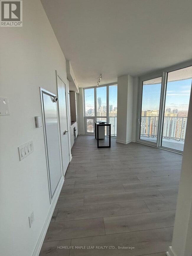 Photo - 1 Fairview Rd E Unit 1904