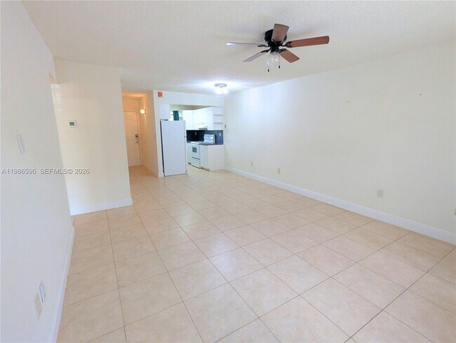 Photo - 4050 NW 135th St Unidad 8-9